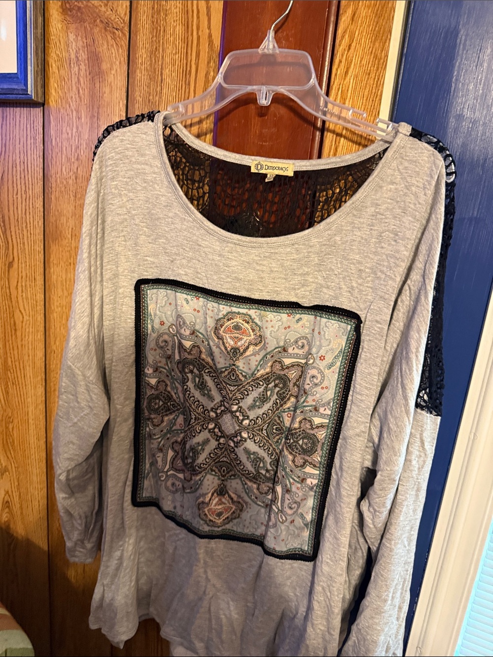 Democracy Women's Light Gray Long Sleeve Top with Lace Back & Printed Front